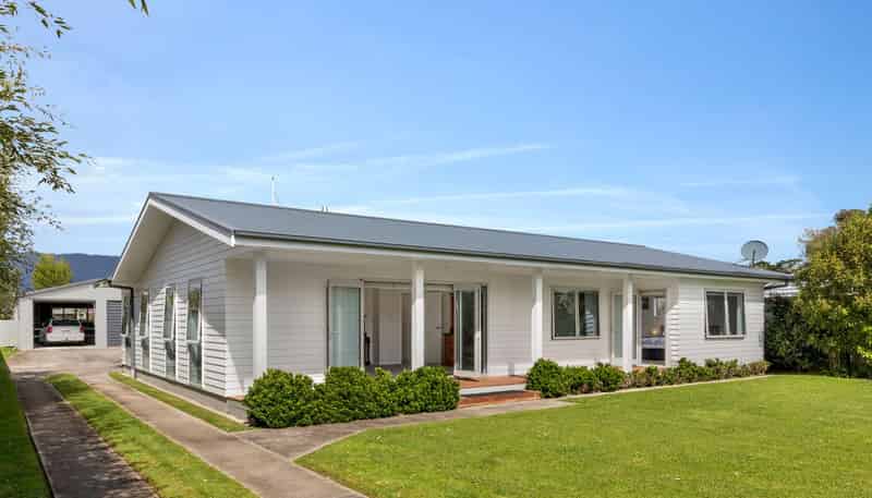 12 Hunter Street Karamea, Karamea