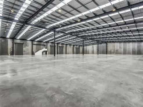 Brand-new, high-spec industrial facility