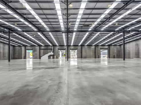 Brand-new, high-spec industrial facility