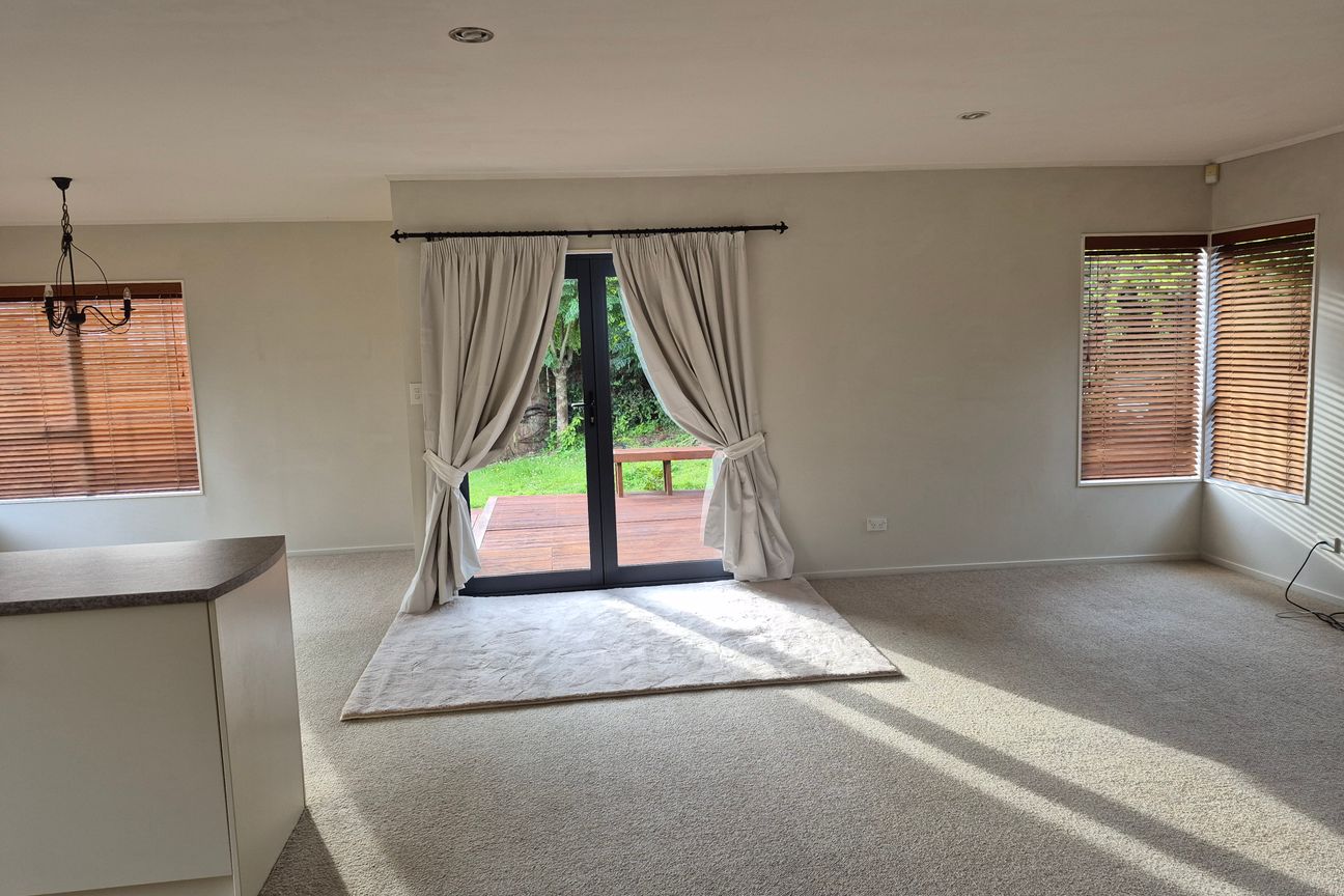 Free standing 3 bedrooms/2 bathrooms, no exit str - Widok 4