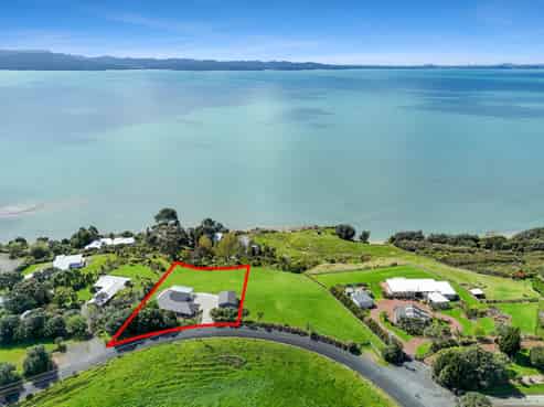 212 Big Bay Road, Manukau Heads