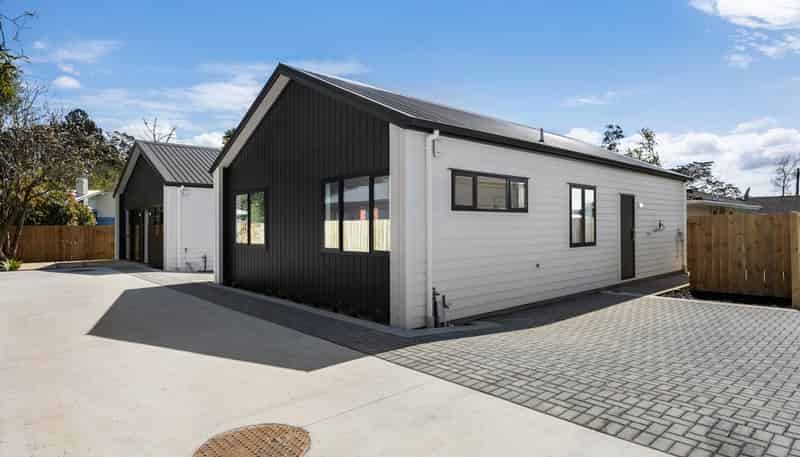 1-5/62 Woodside Road, Massey