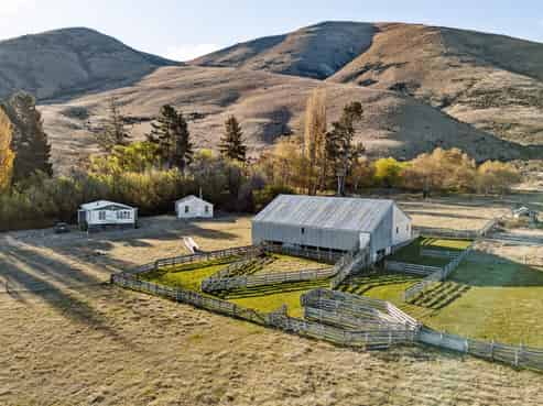 930 Henburn Road, Omarama