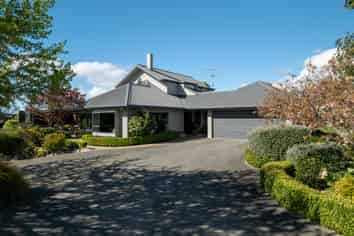 54 Bell Road, Brightwater