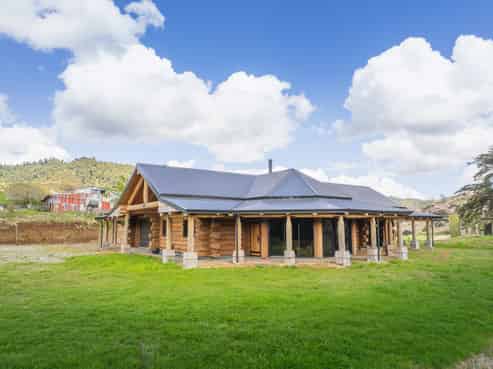 987 Mangaehu Road, Egmont National Park