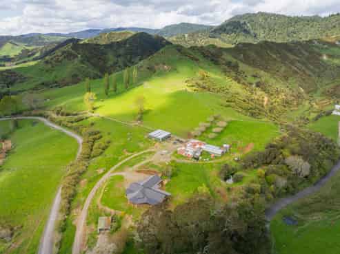 987 Mangaehu Road, Egmont National Park