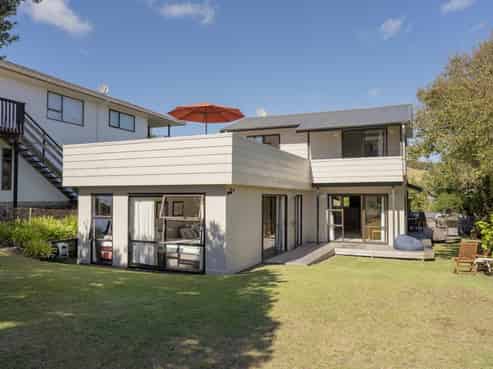 313 Tangiora Avenue, Whangapoua