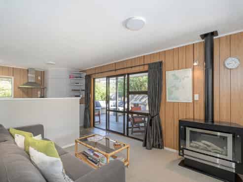 313 Tangiora Avenue, Whangapoua