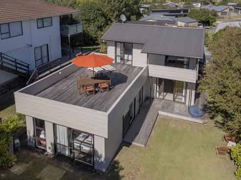 313 Tangiora Avenue, Whangapoua