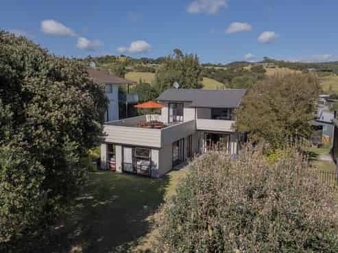 313 Tangiora Avenue, Whangapoua
