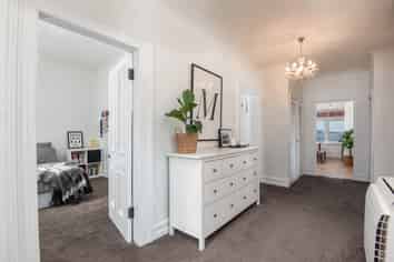 422 Highgate, Roslyn