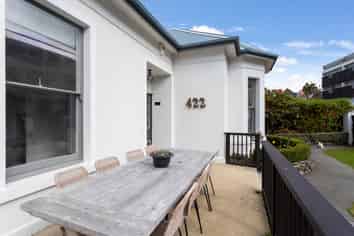 422 Highgate, Roslyn