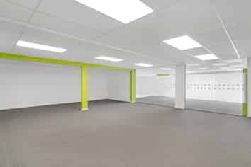 Blenheim Road office with warehouse