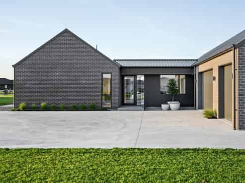 75 Orchardist Way, Ngahinapouri