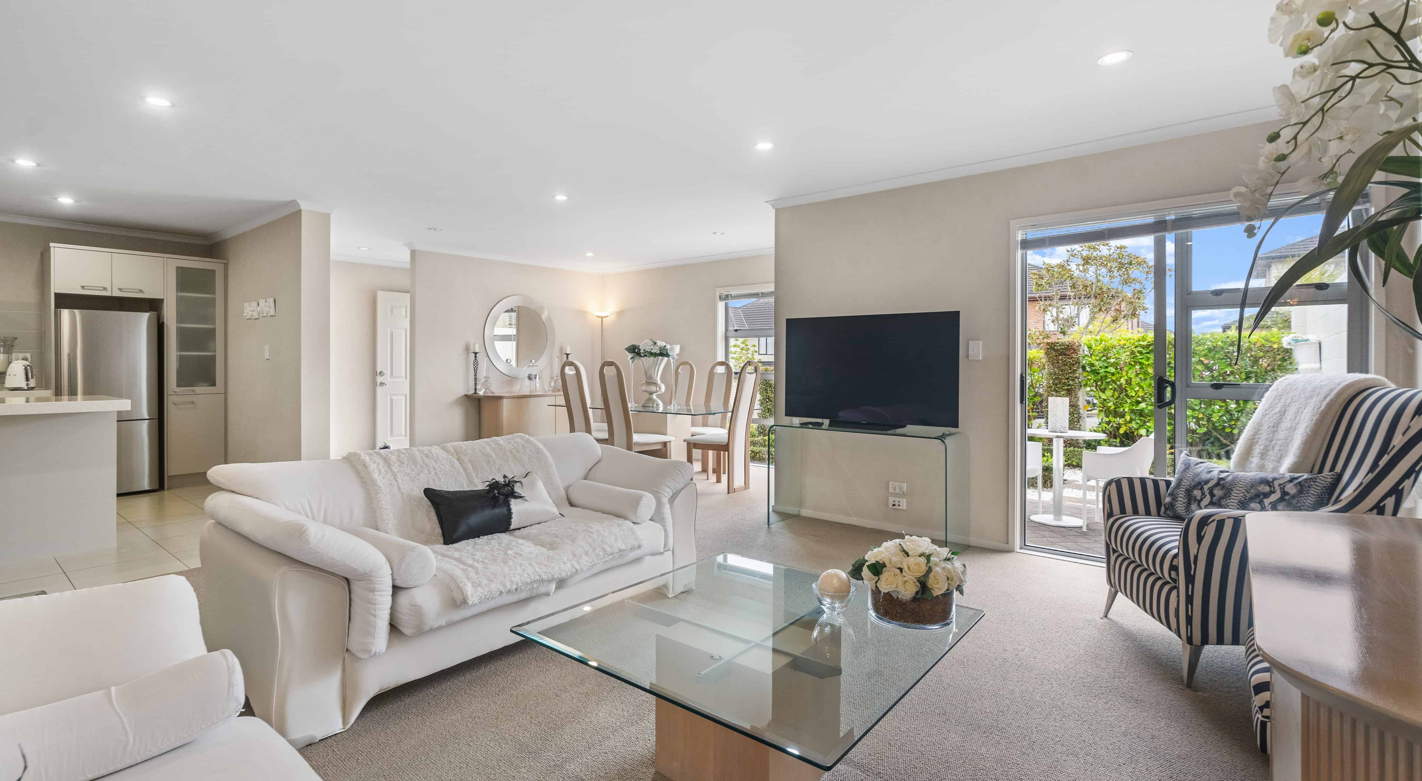 52 Topland Drive, Flat Bush, Manukau City For Sale realestate.co.nz