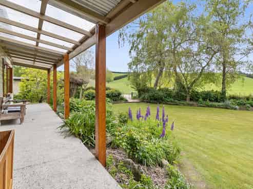 310 King Road, Rosewill