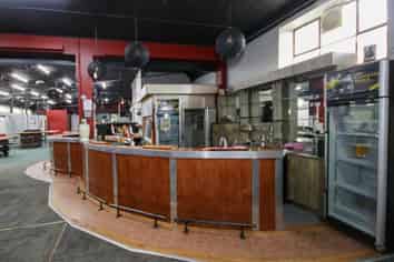 Large Central Retail Lease Opportunity