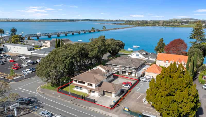 182 Devonport Road, Avenues