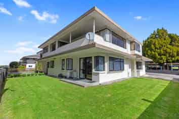 182 Devonport Road, Avenues