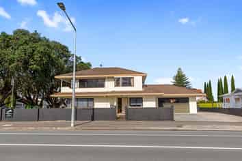 182 Devonport Road, Avenues