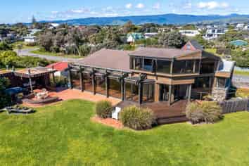 71-73 Rodney Avenue, Te Horo Beach