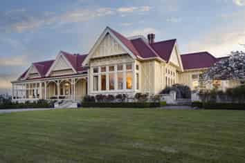 Elegant boutique lodge - Pen-y-bryn