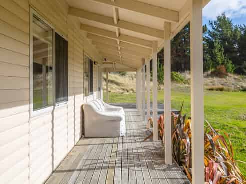 17 Nunu Drive, Flat Point