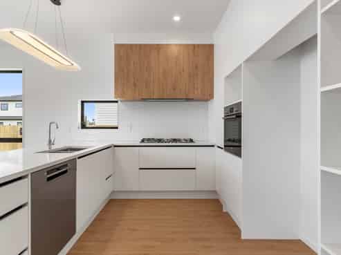 5a Breeze Lane, Silverdale