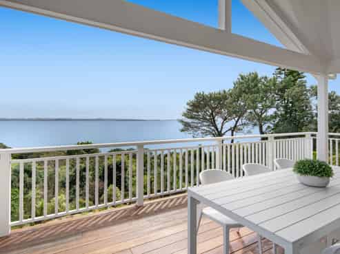 1434 Whangaparaoa Road, Army Bay