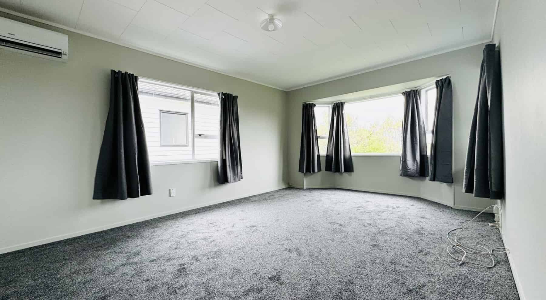 52 Keegan Drive, Massey, Waitakere City For Rent realestate.co.nz