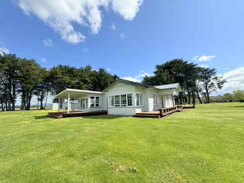 3389 State Highway 2, Takapau