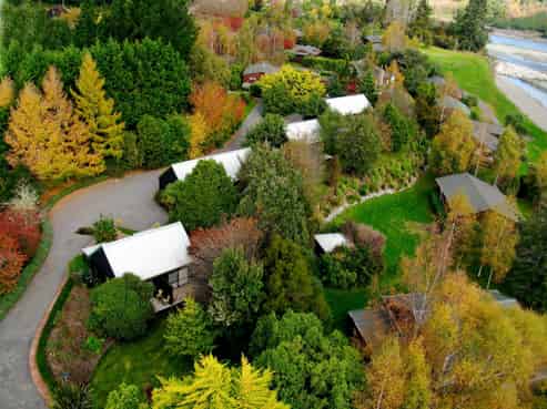 Internationally renowned Tongariro Lodge for sale