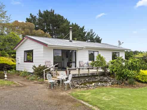 204B Tram Gully Road, Awhitu