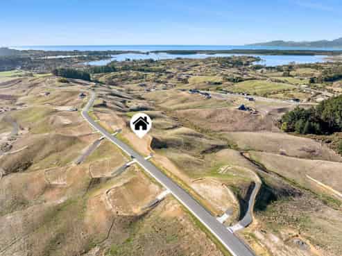 163 La Mer View, Redwood Valley