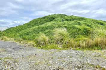 1,150M² SECTION WITH SOIL FOR LEASE
