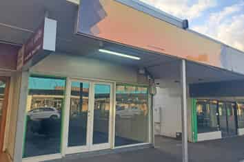 ONEHUNGA 150M² RETAIL NEAR WESTPAC
