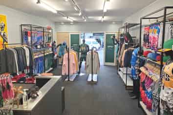 ONEHUNGA 150M² RETAIL NEAR WESTPAC
