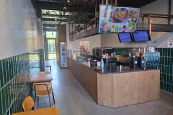 Retail opportunity in sought-after Lakewood