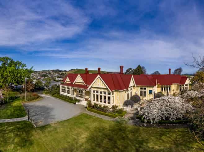 Elegant boutique lodge - Pen-y-bryn
