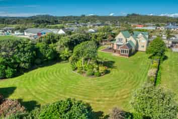 498B Main South Road, Paroa