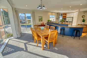 498B Main South Road, Paroa