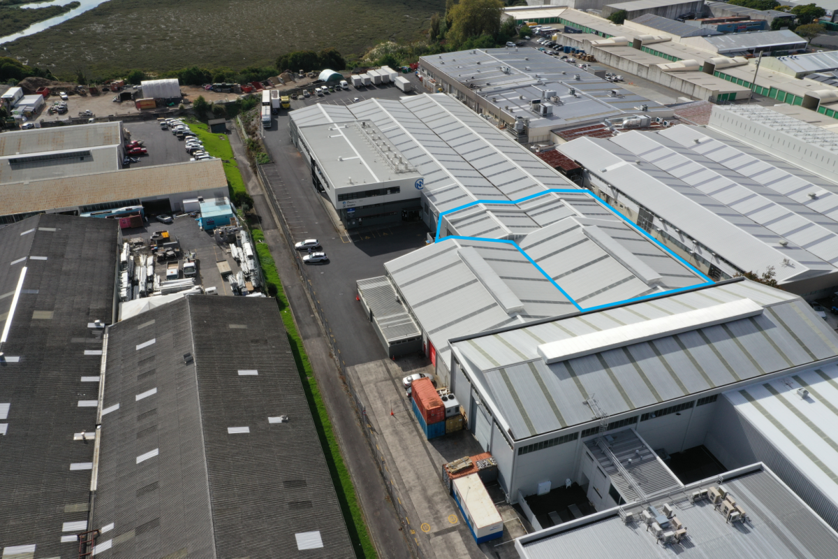 Rare 1,000m² Warehouse on Rosebank Road