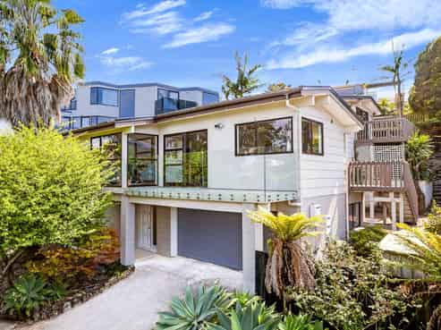 22 Holyoake Place, Chatswood