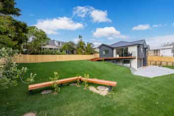 12A Walbrook Road, Manly