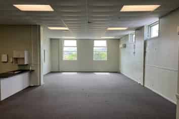 Rare space in Cannons Creek