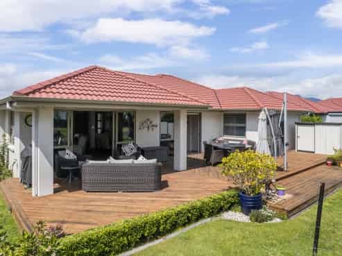 17 Ballantyne Way, Katikati