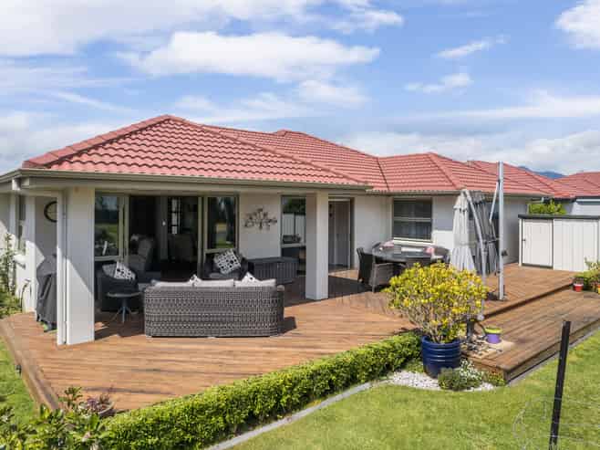 17 Ballantyne Way, Katikati