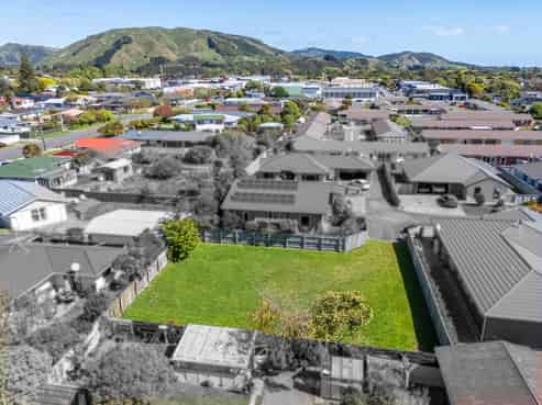 5 St Vincent Way, Waikanae