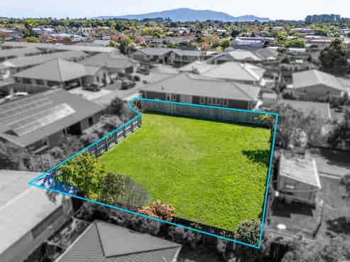 5 St Vincent Way, Waikanae