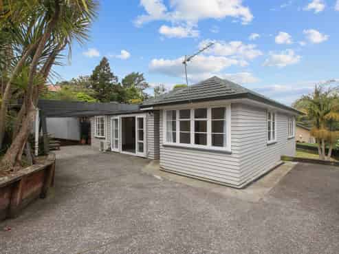 28 Northfield Road, Waitakere